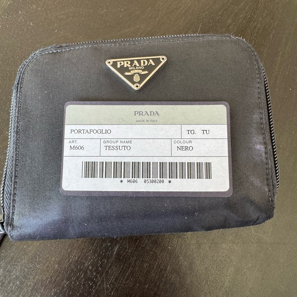 Prada Black Wallet Compact Leather Design